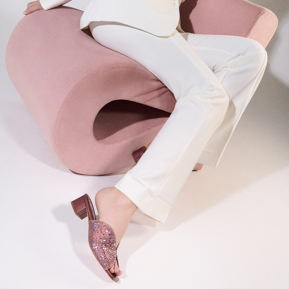 GINA luxury footwear product browsing and discovery